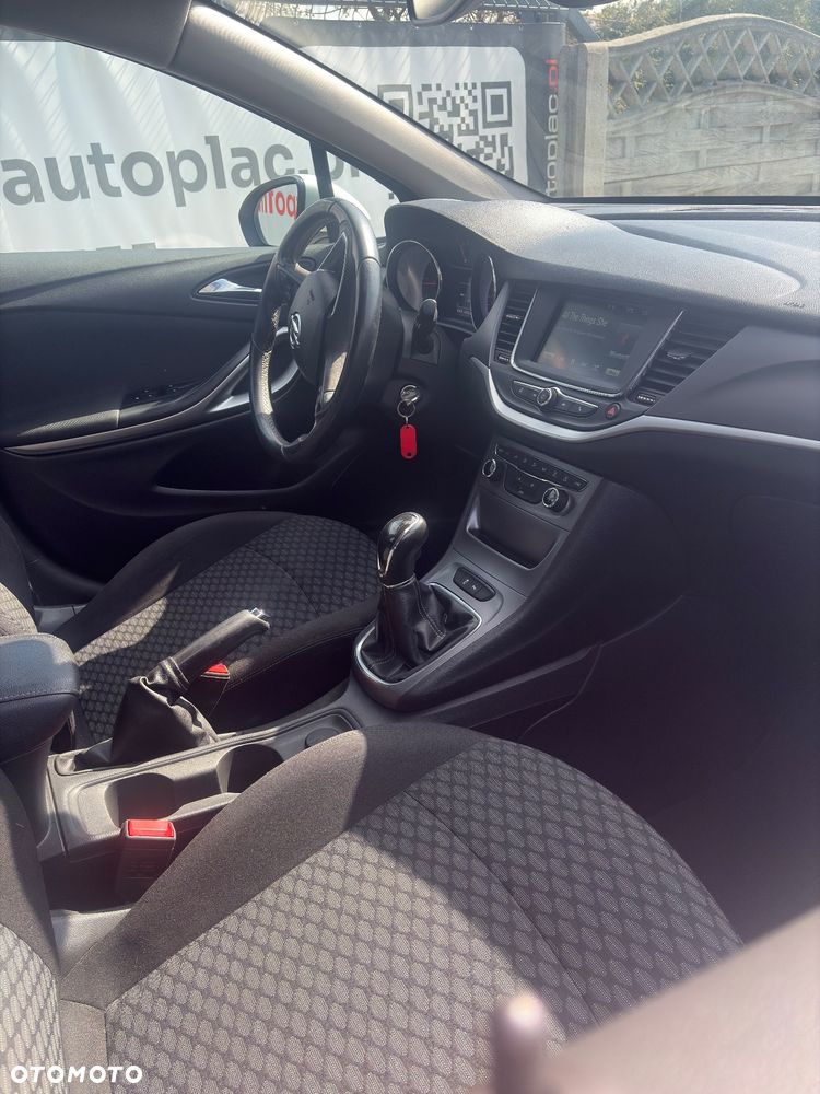 Opel Astra 1.6 CDTI Cosmo - 11