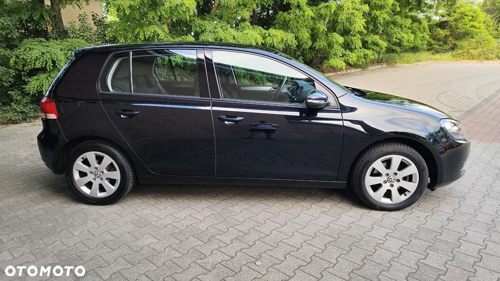 Volkswagen Golf 1.6 Comfortline - 11