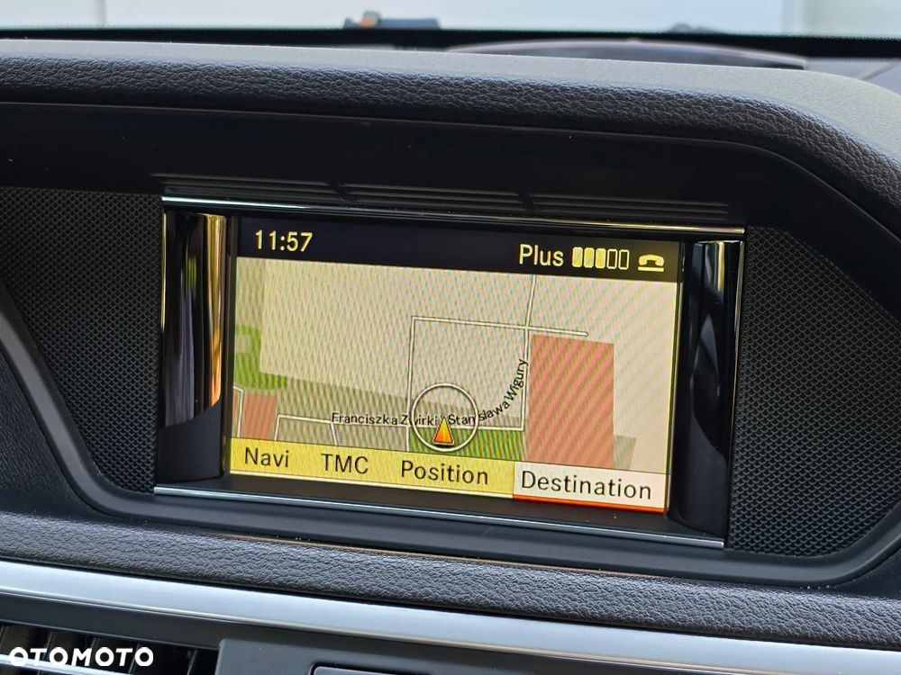 Mercedes-Benz Klasa E 200 CGI BlueEFFICIENCY Automatik Elegance - 25