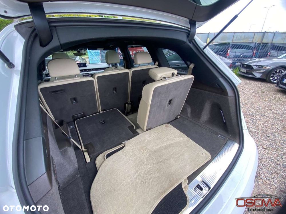 Audi Q7 - 35