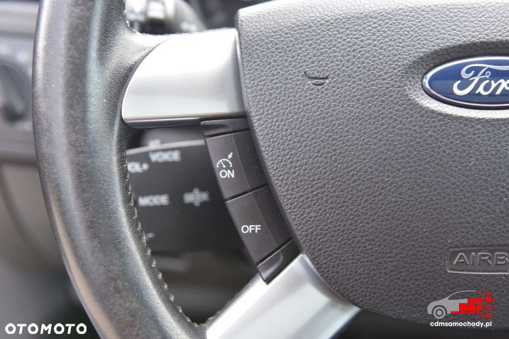 Ford Kuga - 29