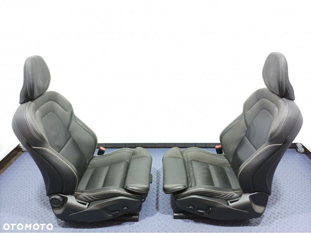 VOLVO XC60 II FOTELE KANAPA KOMPLET SKÓRA BOCZKI DRZWI R-DESIGN - 4