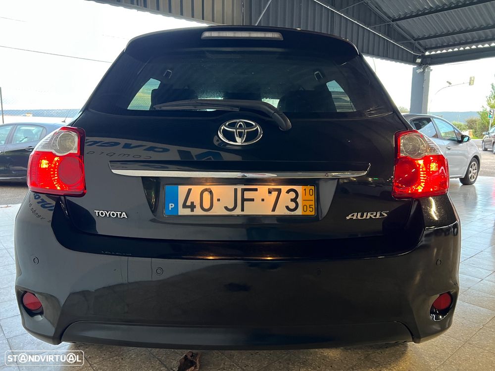 Toyota Auris 1.4 D-4D Exclusive +P.Sport+VSC - 4