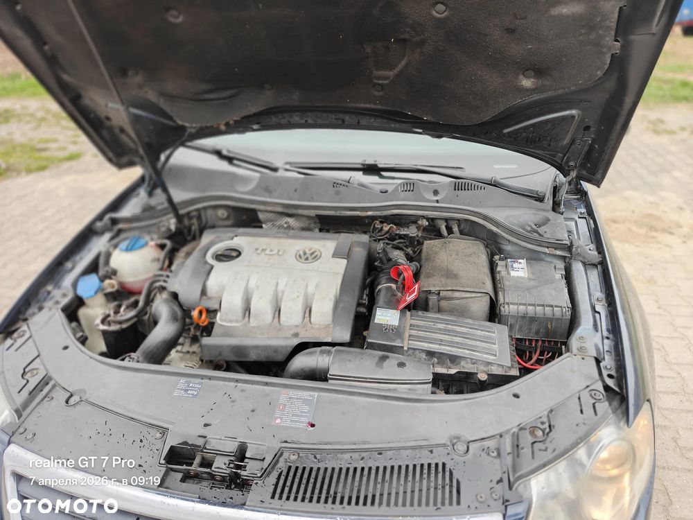 Volkswagen Passat 2.0 TDI Comfortline DSG - 13