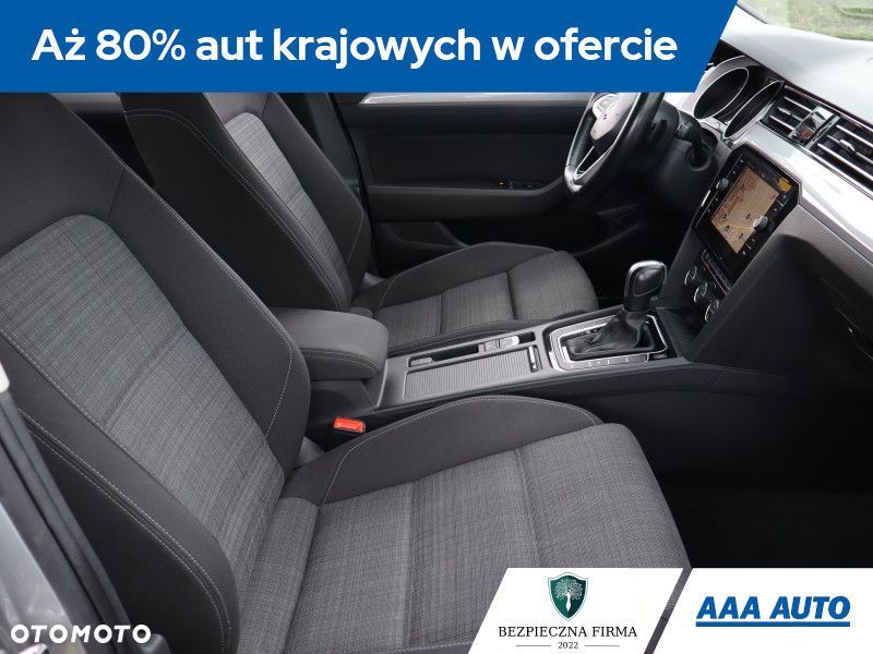Volkswagen Passat Variant - 11