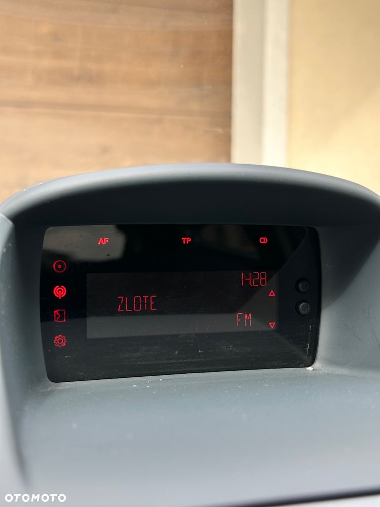 Ford Fiesta 1.25 Trend - 38