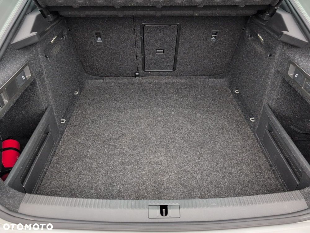 Skoda Superb 1.5 TSI Sportline DSG - 10