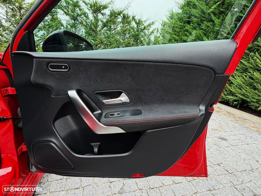 Mercedes-Benz A 180 d 7G-DCT AMG Line - 23