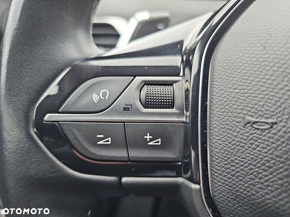 Peugeot 3008 1.5 BlueHDi Allure Pack S&S EAT8 - 14