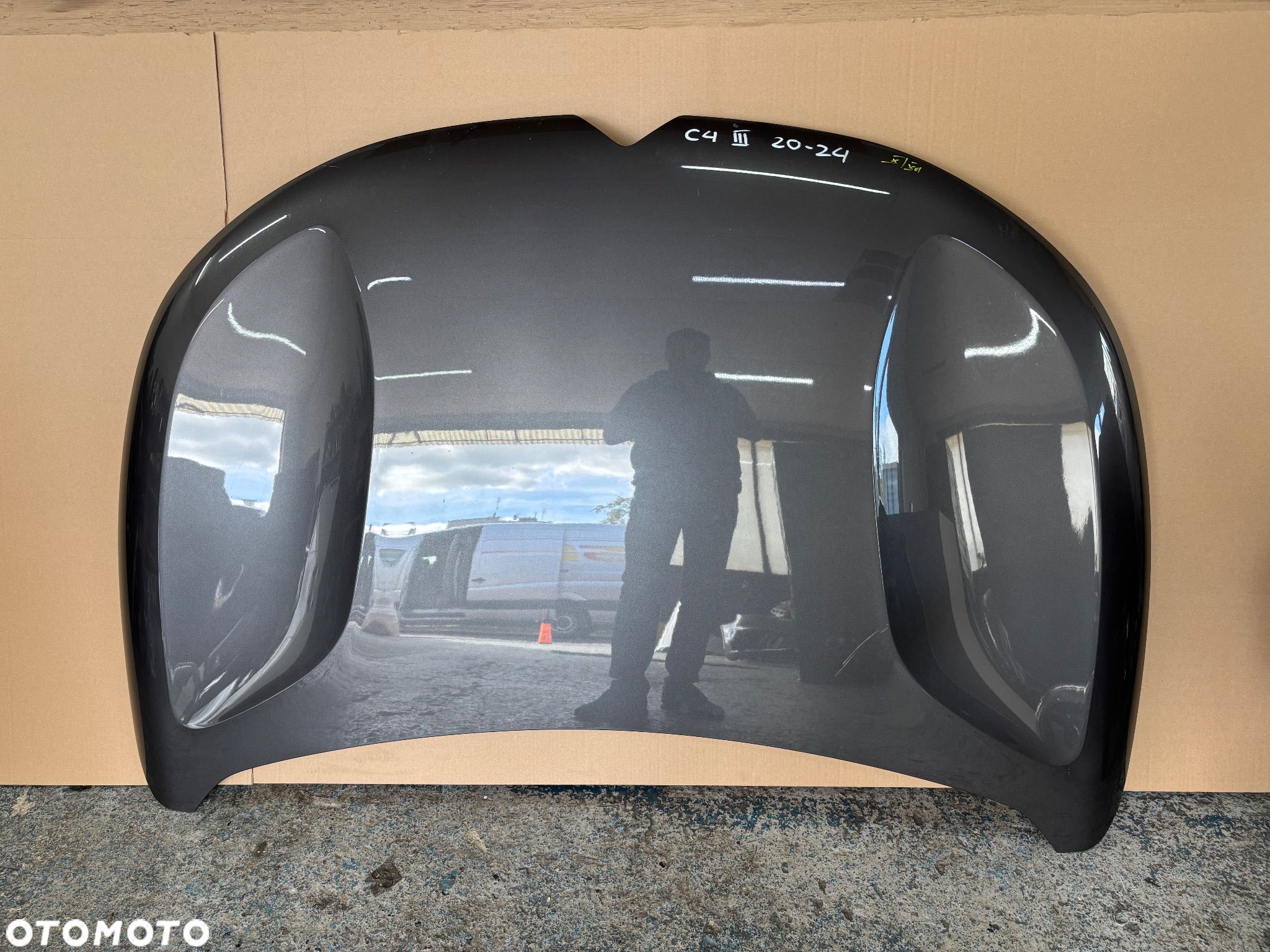 Citroen C4 III 2020- Maska silnika - 1