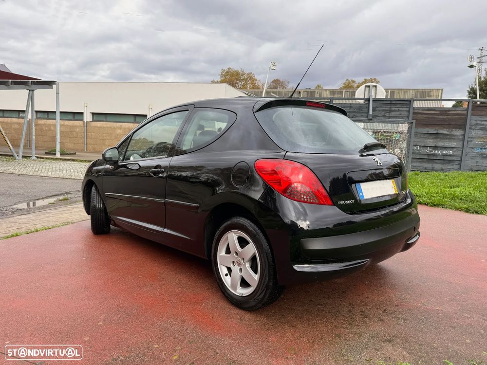Peugeot 207 1.4 16V Sport - 3