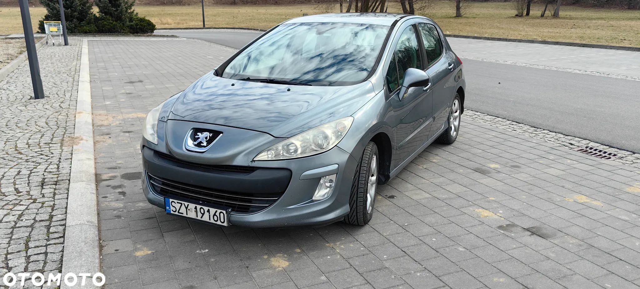 Peugeot 308 - 1