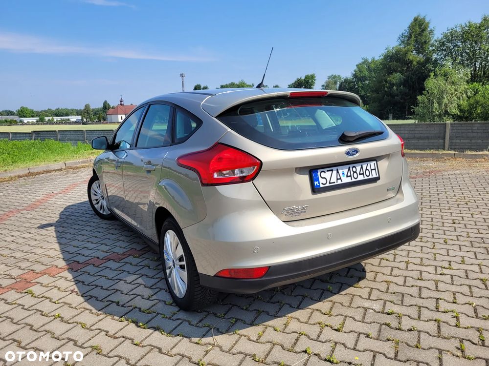 Ford Focus 1.0 EcoBoost Gold X (Trend) - 35