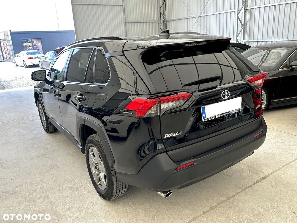 Toyota RAV4 - 4