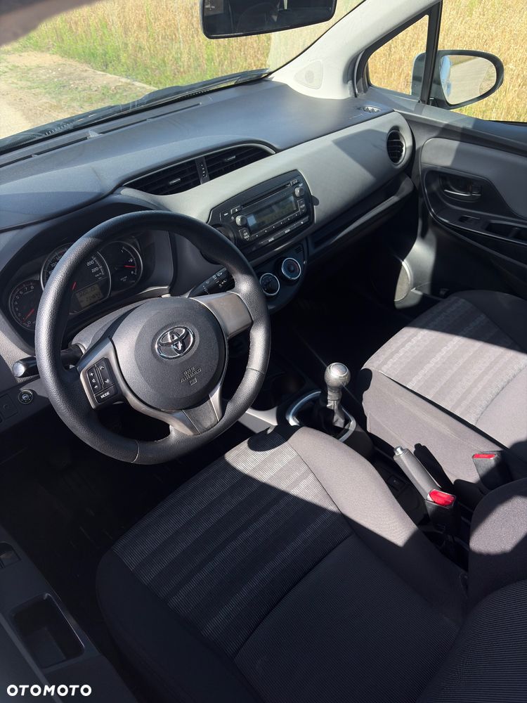 Toyota Yaris - 14