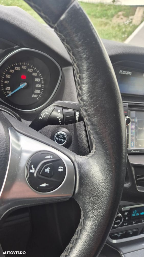 Ford Focus 1.6 TDCi DPF Start-Stopp-System Titanium - 13