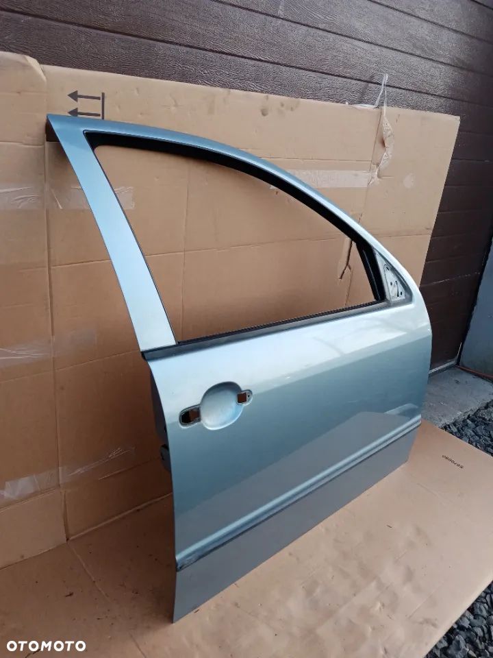 Drzwi prawy przód przednie prawe Skoda Fabia I 9151 - 4