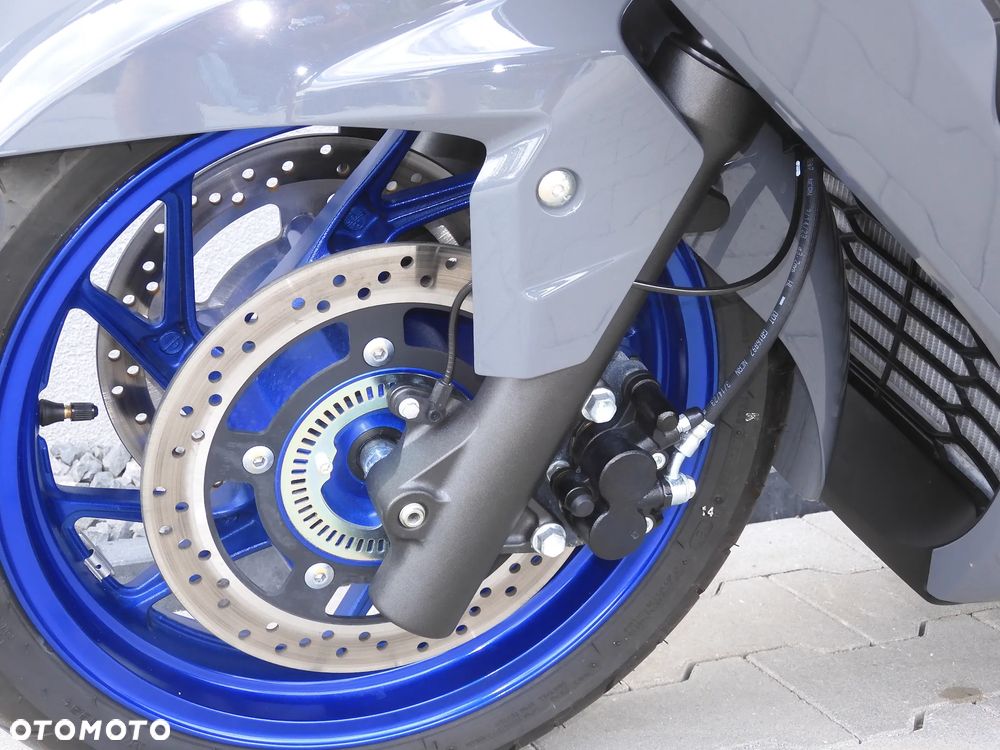 Suzuki Burgman - 24