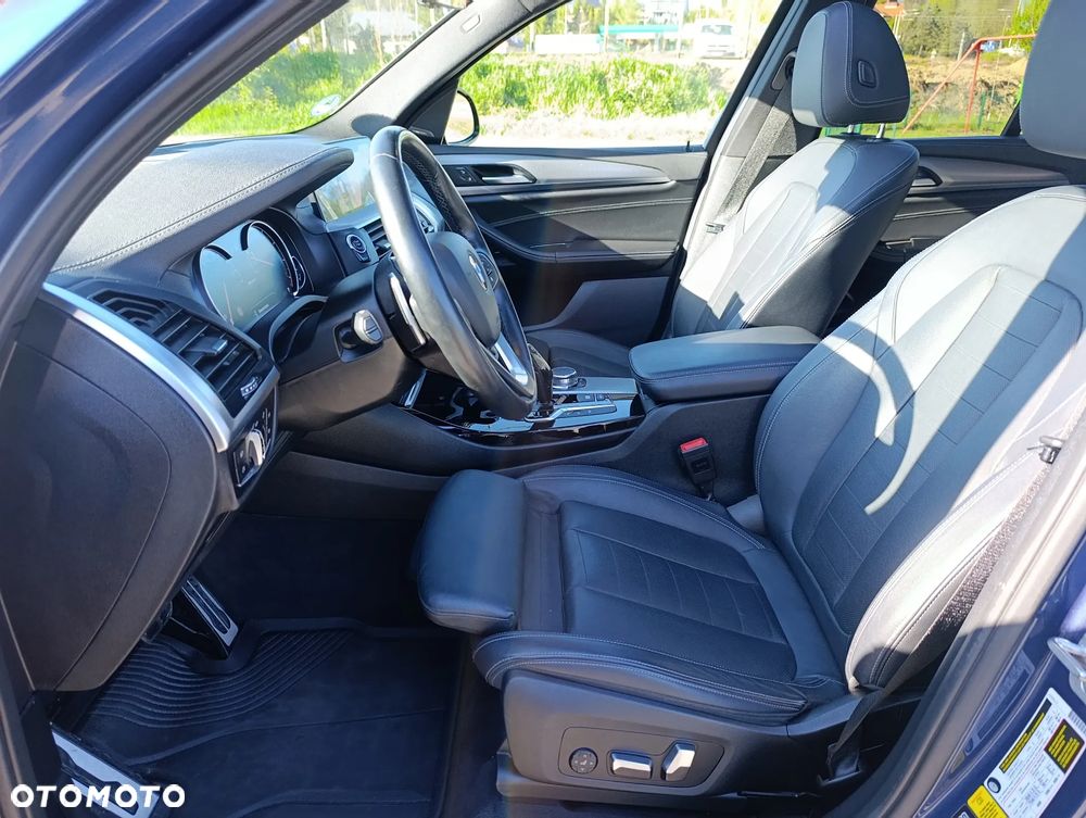BMW X3 M M40i - 12