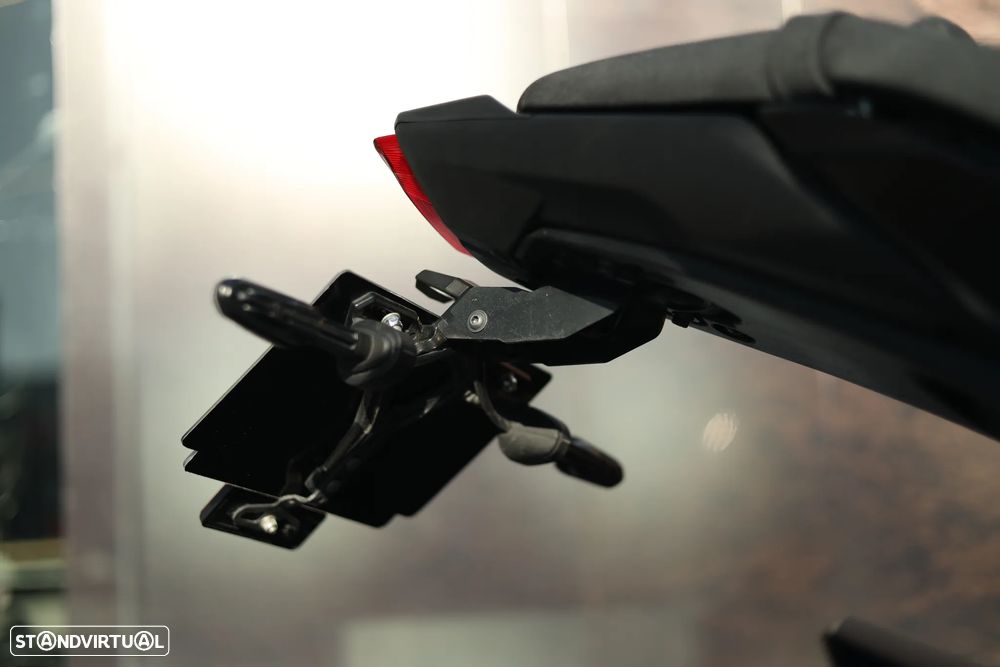 Yamaha MT-10 Akrapovic - 21