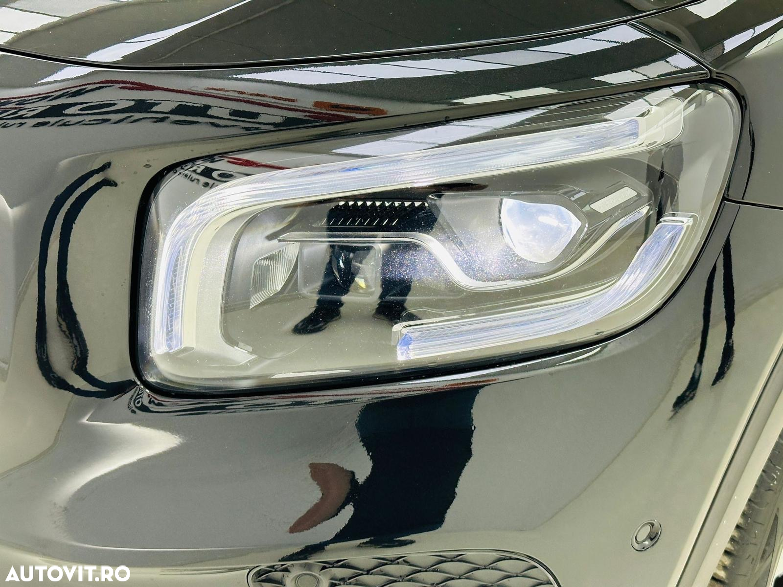 Mercedes-Benz GLB - 14