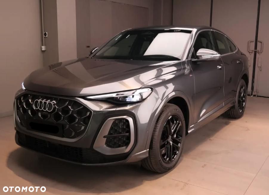 Audi Q5 Sportback - 3