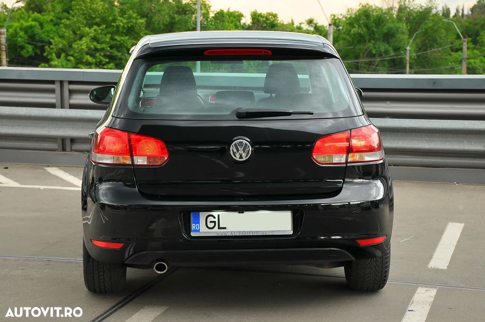 Volkswagen Golf - 11