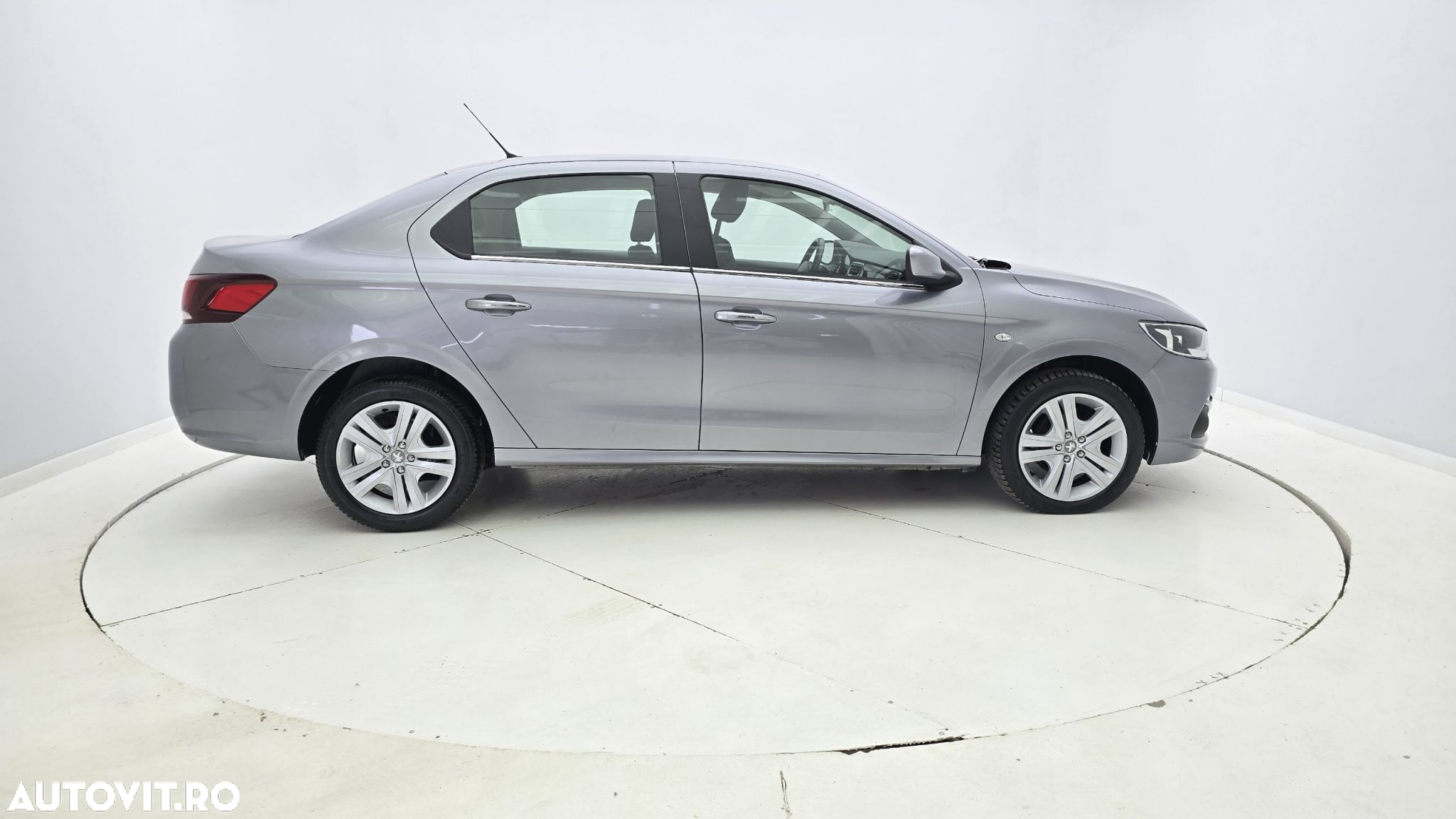 Peugeot 301 1.5 BlueHDI FAP Allure - 5