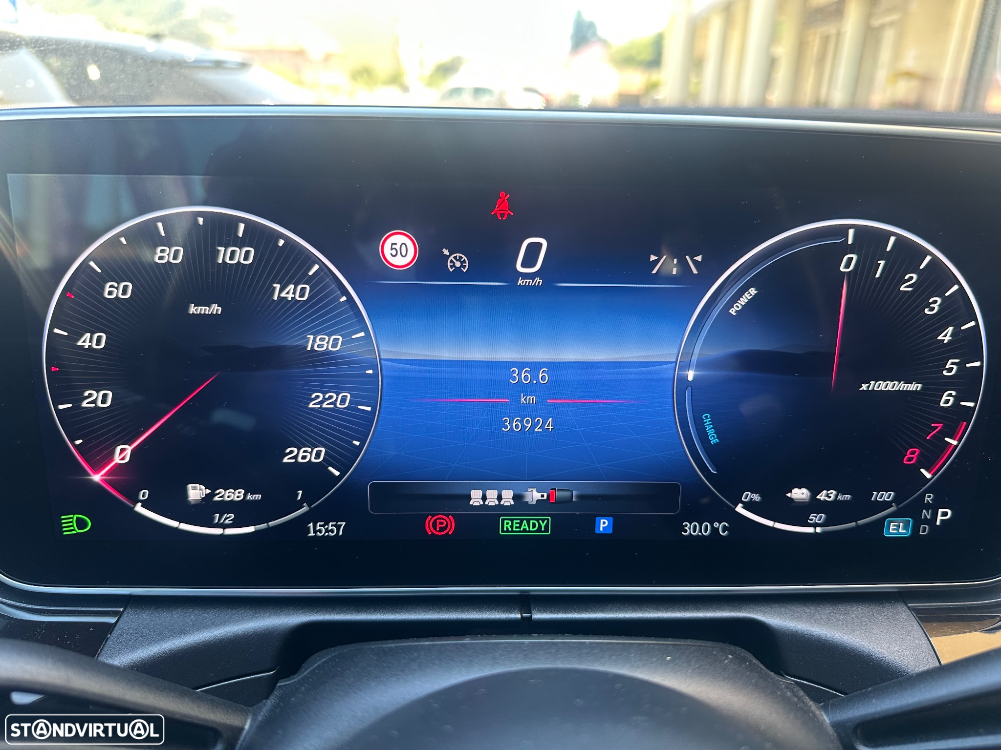 Mercedes-Benz C 300 e AMG Line - 33