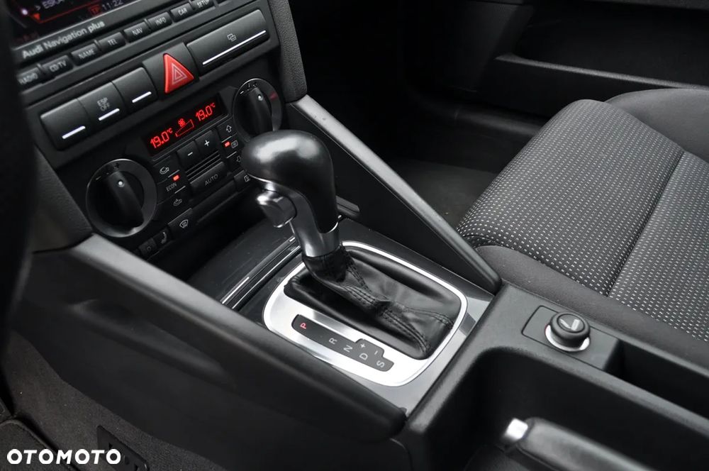 Audi A3 Sportback 2.0 TFSI (DSG) S tronic Ambition - 25