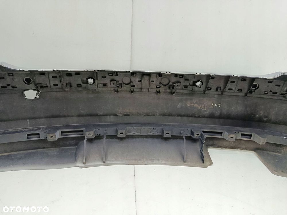 BMW 7 E65 LIFT TYLNY ZDERZAK 354 - 11