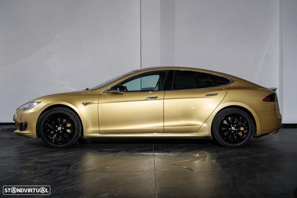 Tesla Model S 85 - 10