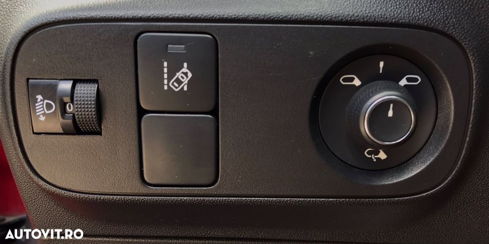 Citroën C3 1.2 PureTech S&S EAT6 Shine - 28