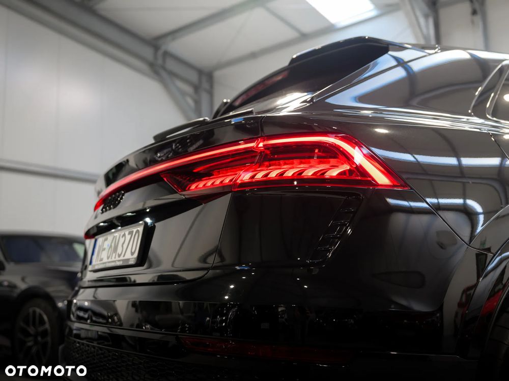 Audi RS Q8 - 8