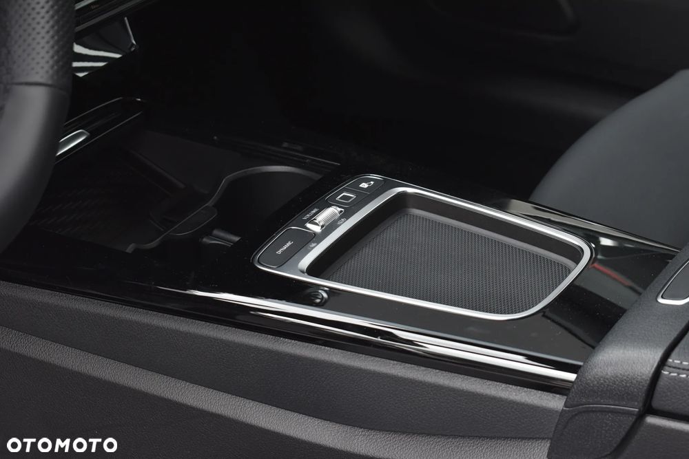 Mercedes-Benz CLA 220 AMG Line 7G-DCT - 21