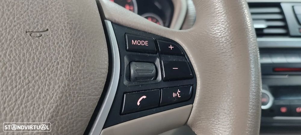 BMW 320 d Touring Aut. Sport Line - 47