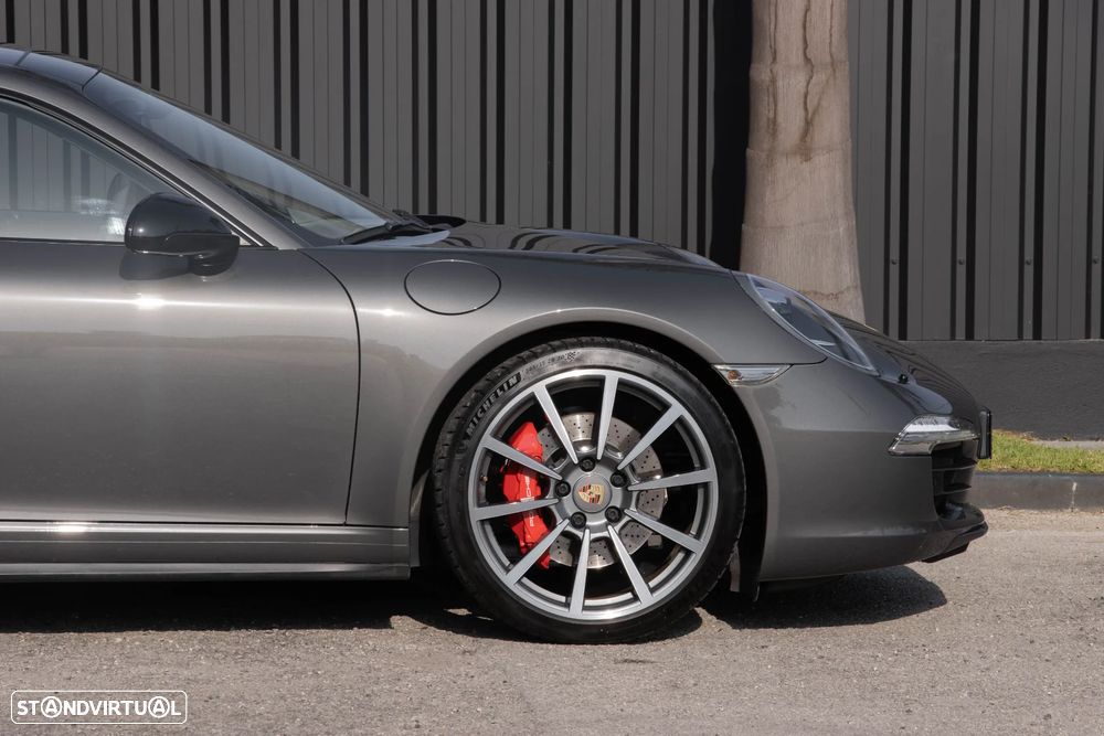 Porsche 911 (991) Carrera 4 S PDK - 31