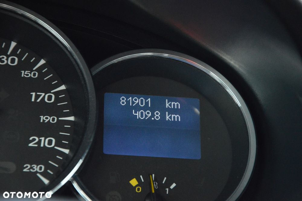 Renault Fluence 1.6 16V Expression - 39
