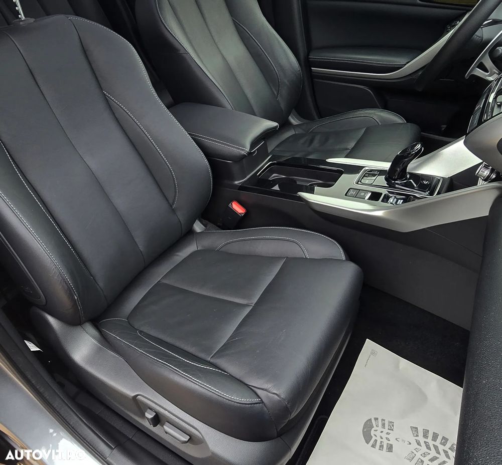 Mitsubishi Eclipse-Cross Plug-In Hybrid 4WD Plus Select - 13