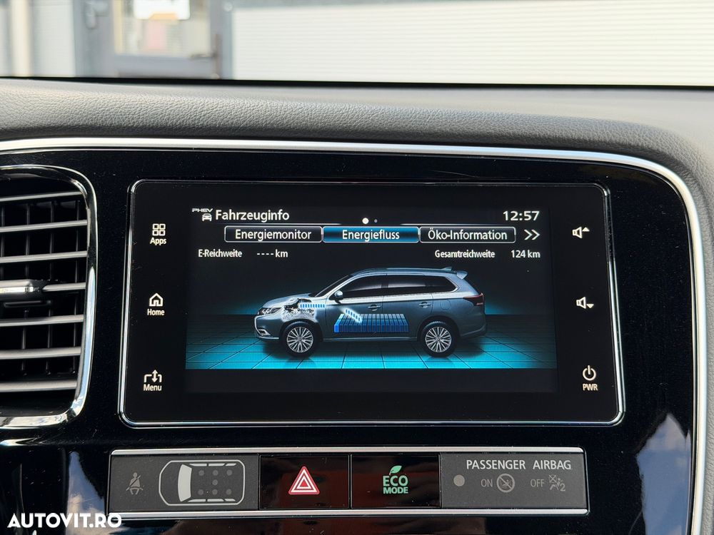 Mitsubishi Outlander ver-2-4-4wd-plug--in-hybrid-top - 22