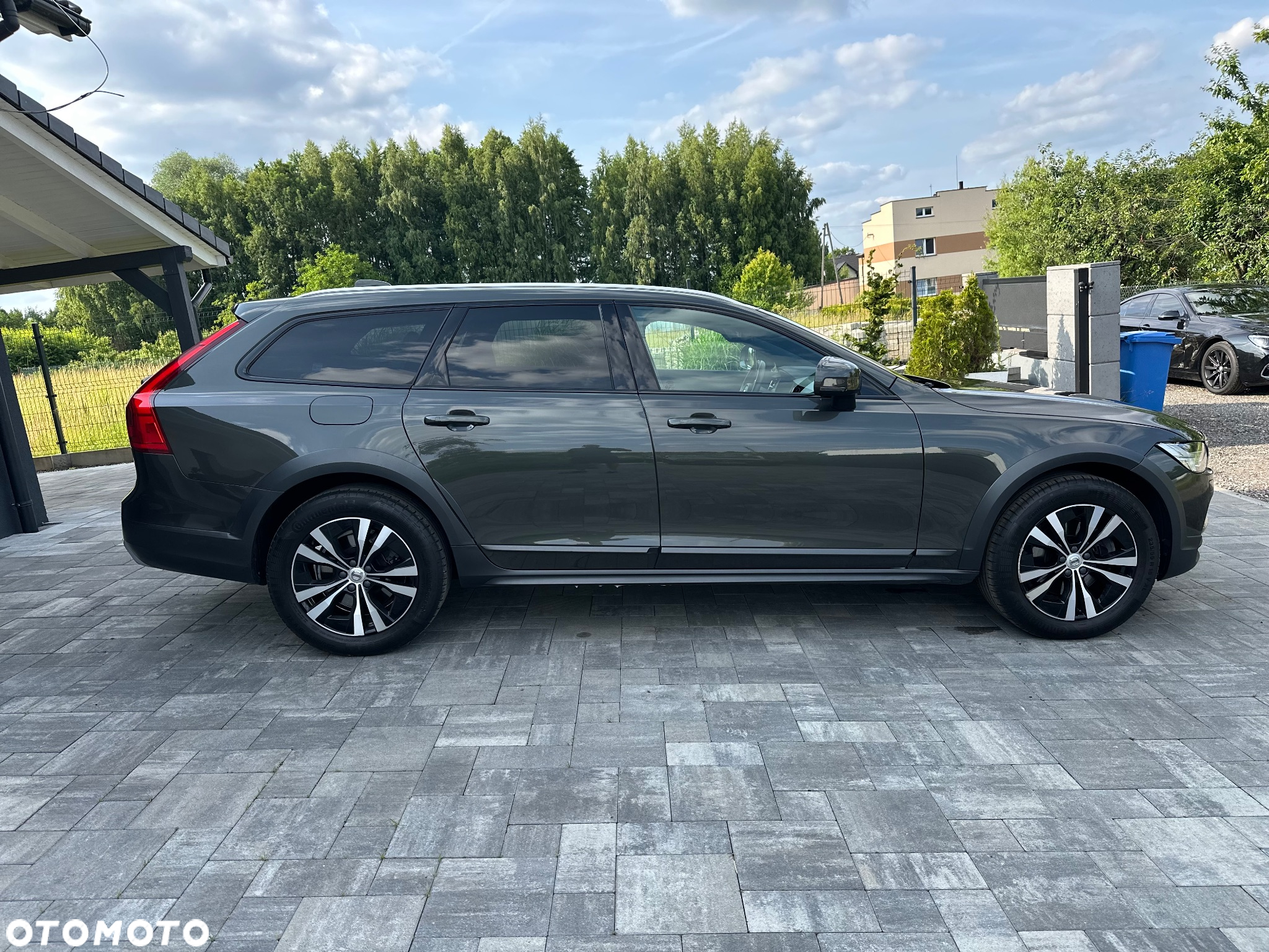 Volvo V90 Cross Country D4 AWD - 21