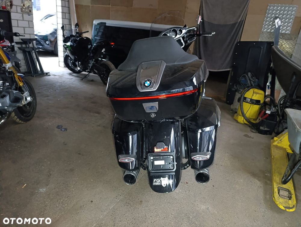BMW R - 9