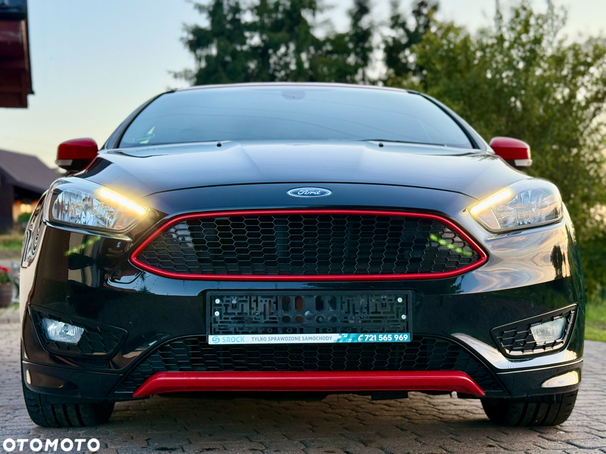 Ford Focus 1.5 EcoBoost Start-Stopp-System ST-Line - 2