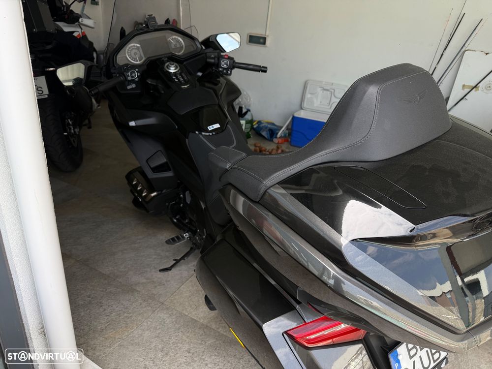 Honda Goldwing Tour - 2