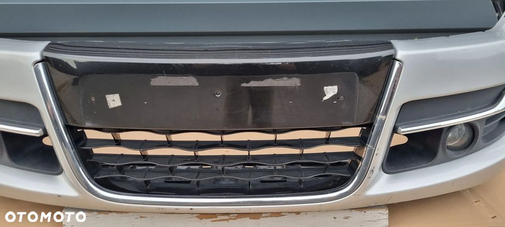 RENAULT LAGUNA III LIFT 2011- Zderzak przód oryginał MA077 - 3