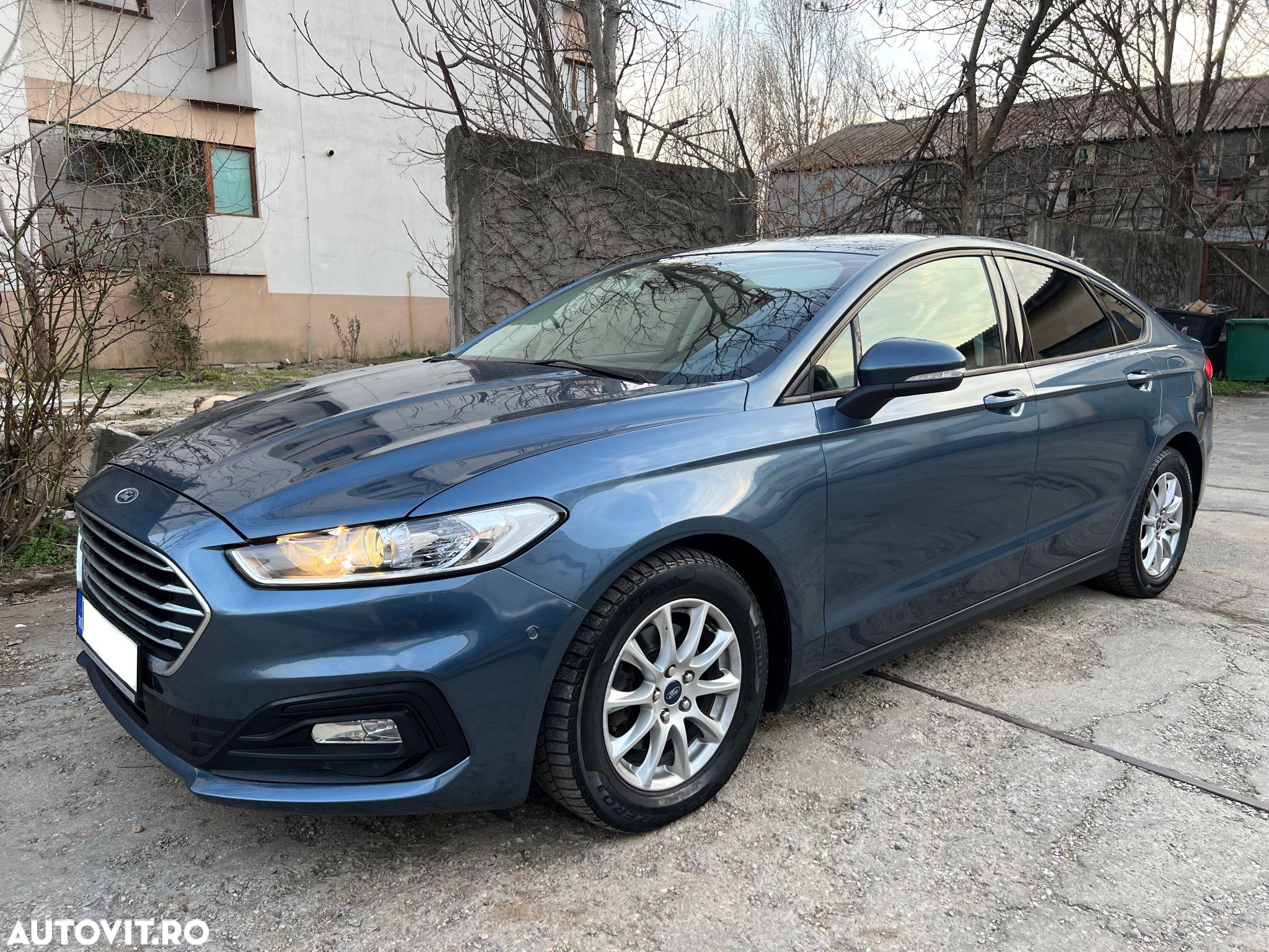 Ford Mondeo 2.0 TDCi Powershift Business - 1