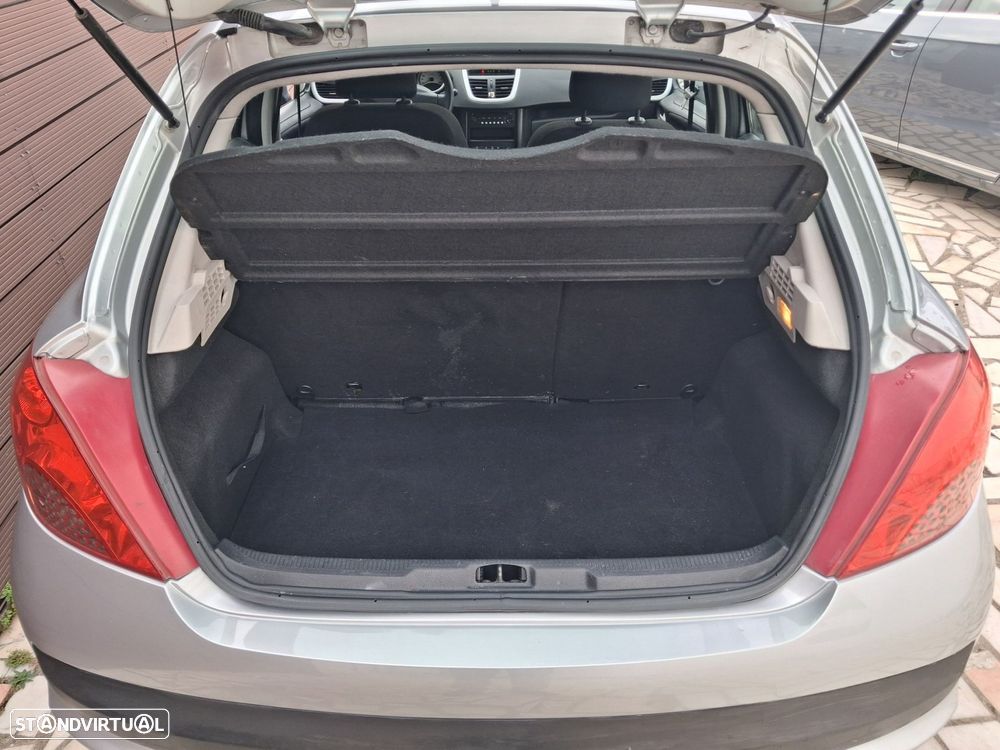 Peugeot 207 1.4 HDi Trendy - 15