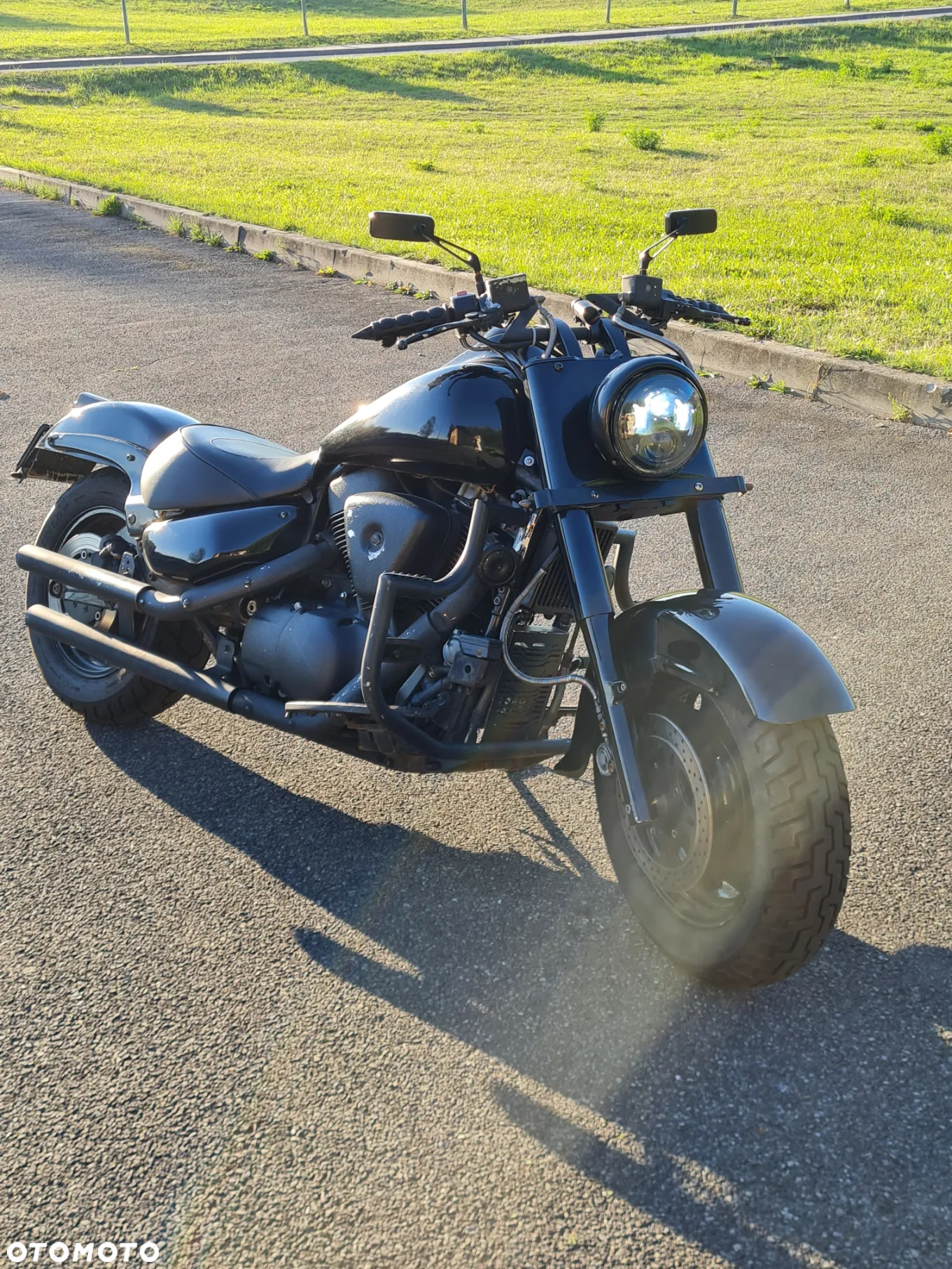 Suzuki Intruder - 6