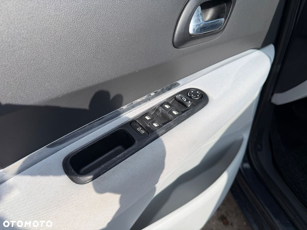 Peugeot 5008 1.6 Active - 17