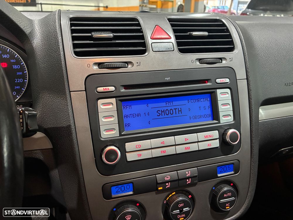 VW Golf 1.9 TDi BlueM. Trend. Pack - 13